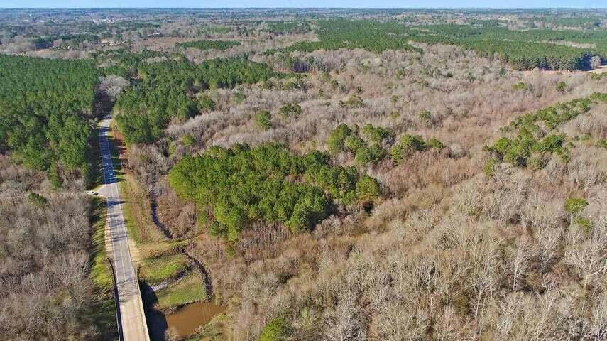 261 DRY CREEK RD, MAGEE, MS 39111, photo 1 of 11