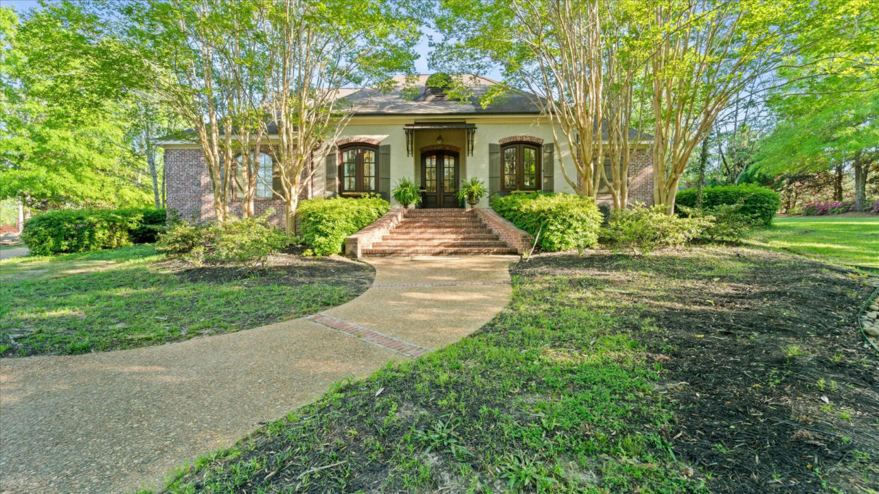 67 DOVER TRCE, HATTIESBURG, MS 39401, photo 1 of 53